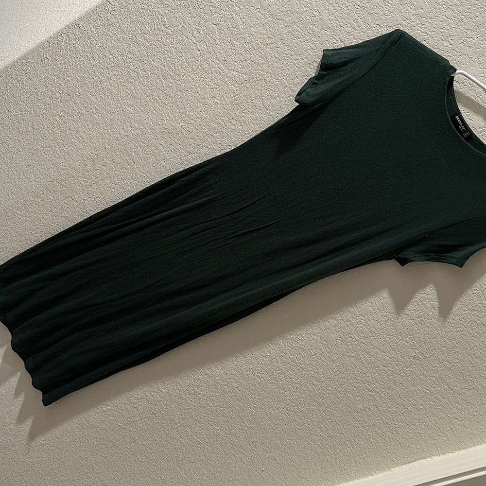 Popular basics size large green dress
